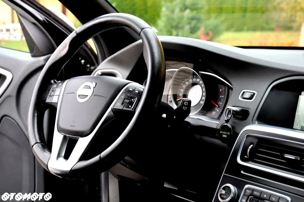 Volvo V60 D4 Drive-E Summum - 28
