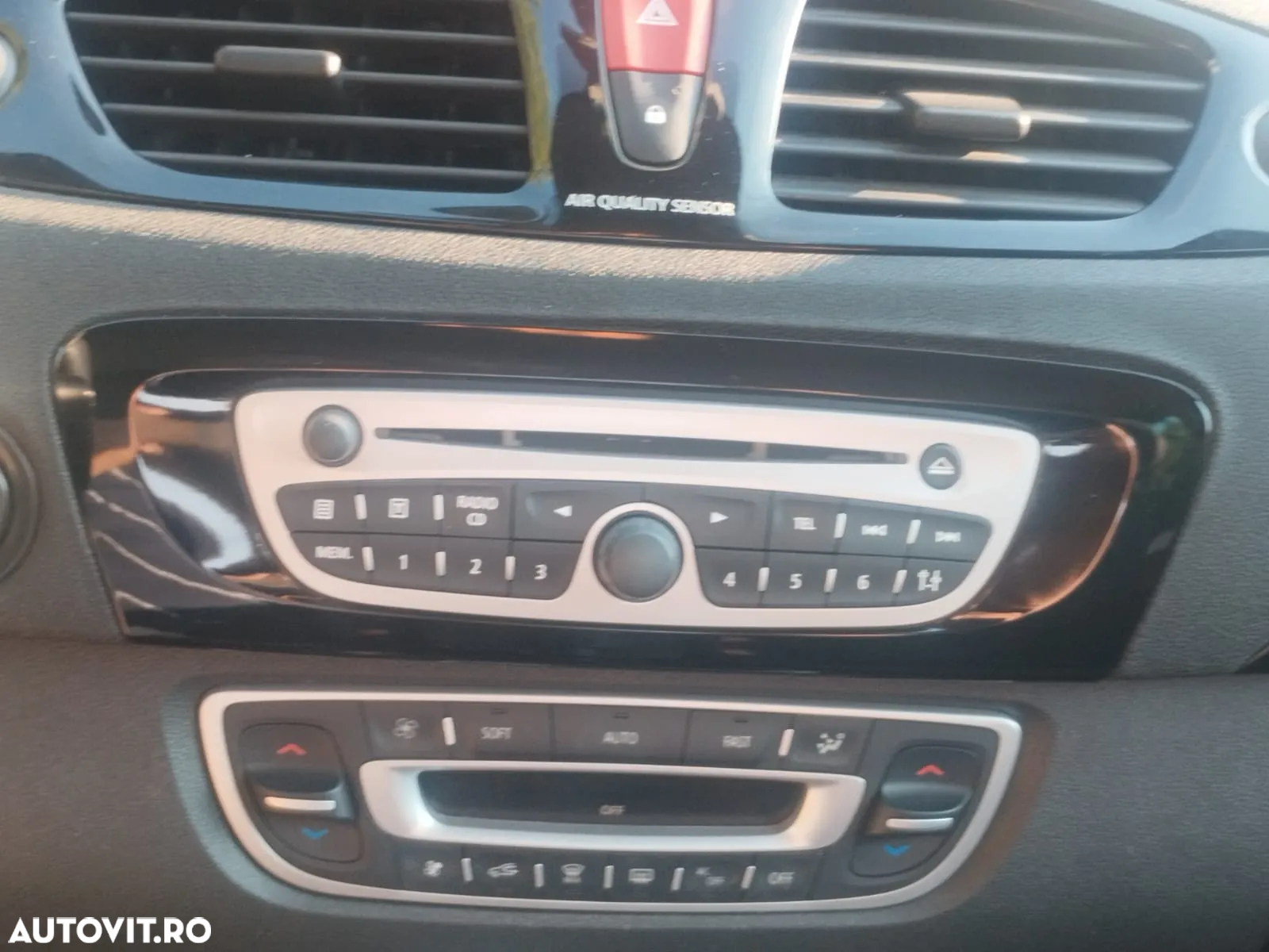 Renault Scenic TCe 130 Bose Edition - 6