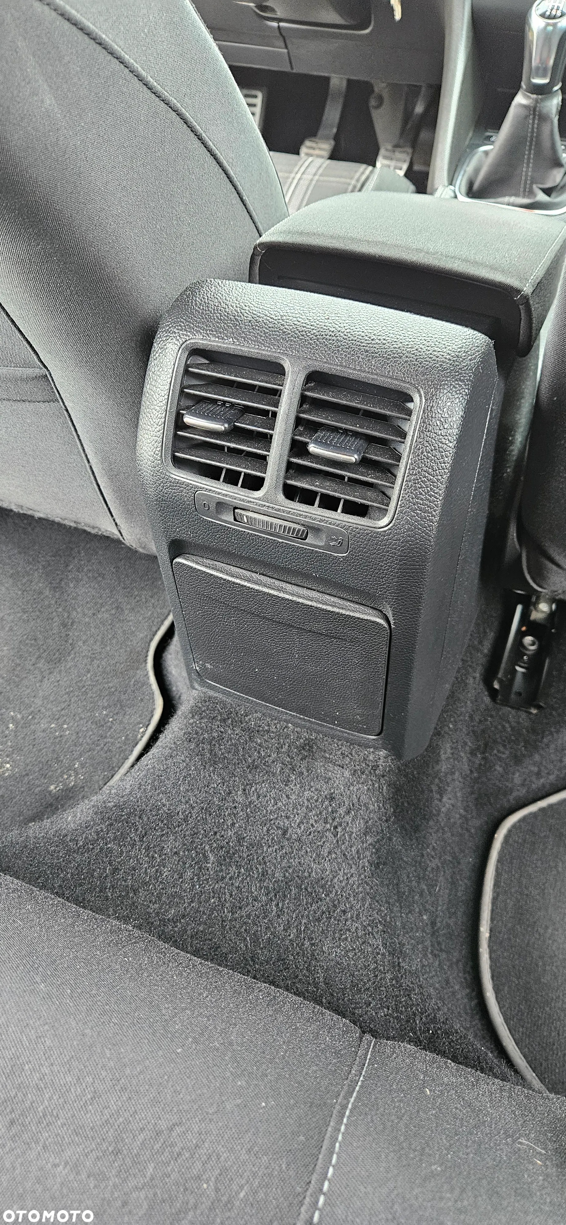 Volkswagen Golf 2.0 TDI DPF GTD - 22