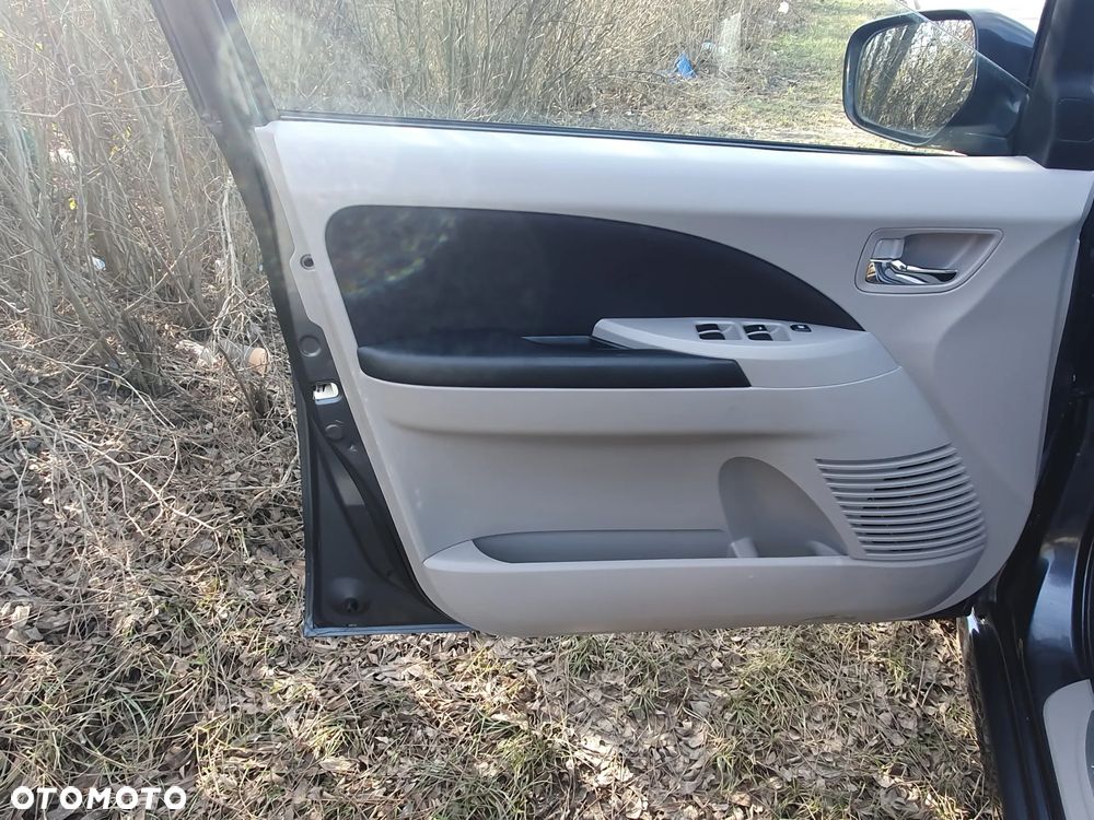 Mitsubishi Grandis 2.4 Motion - 26