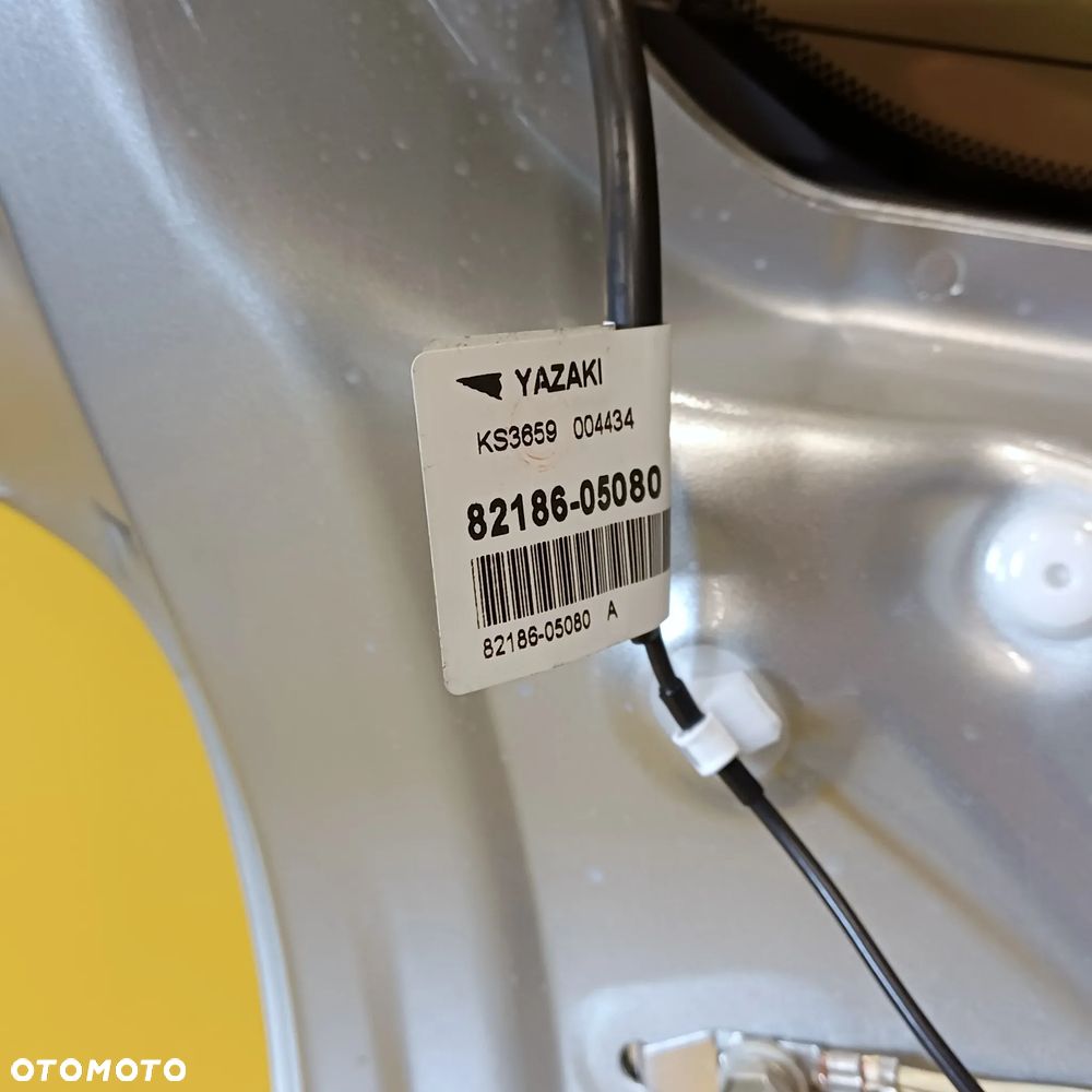 KLAPA TYŁ TYLNA SZYBA BAGAŻNIKA TOYOTA AVENSIS II T250 KOMBI LAK: 1C0 NR504 - 19