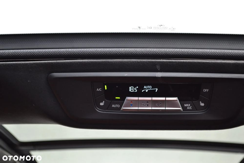BMW X7 M50i sport - 17
