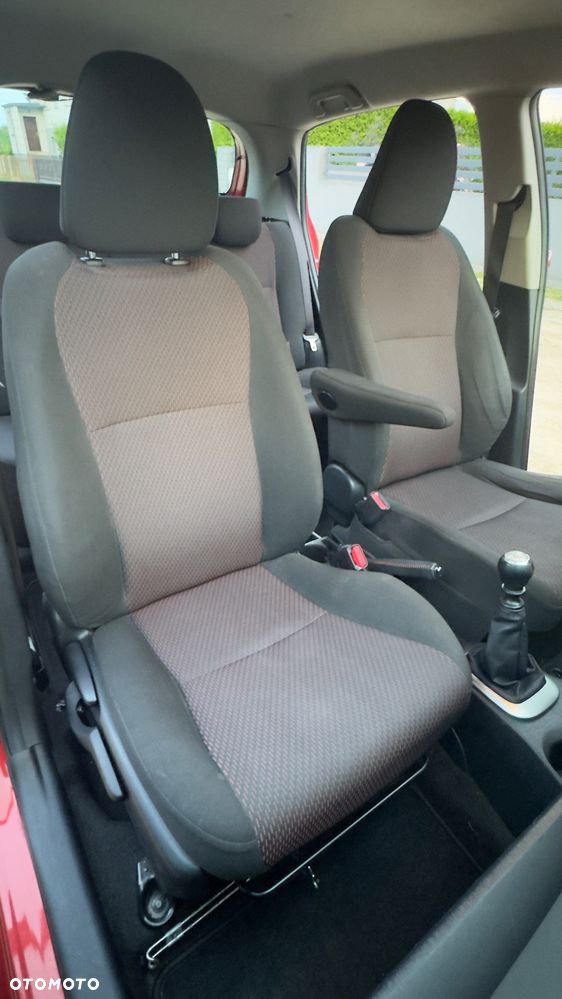 Toyota Yaris 1.33 Active - 12