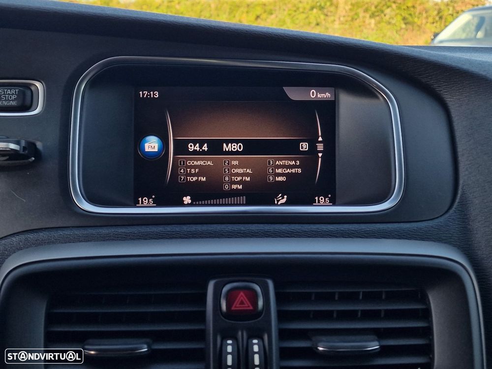 Volvo V40 Cross Country 2.0 D3 - 26