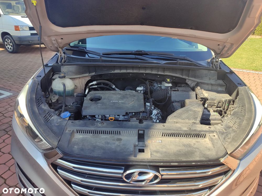 Hyundai Tucson blue 1.7 CRDi 2WD Style - 37