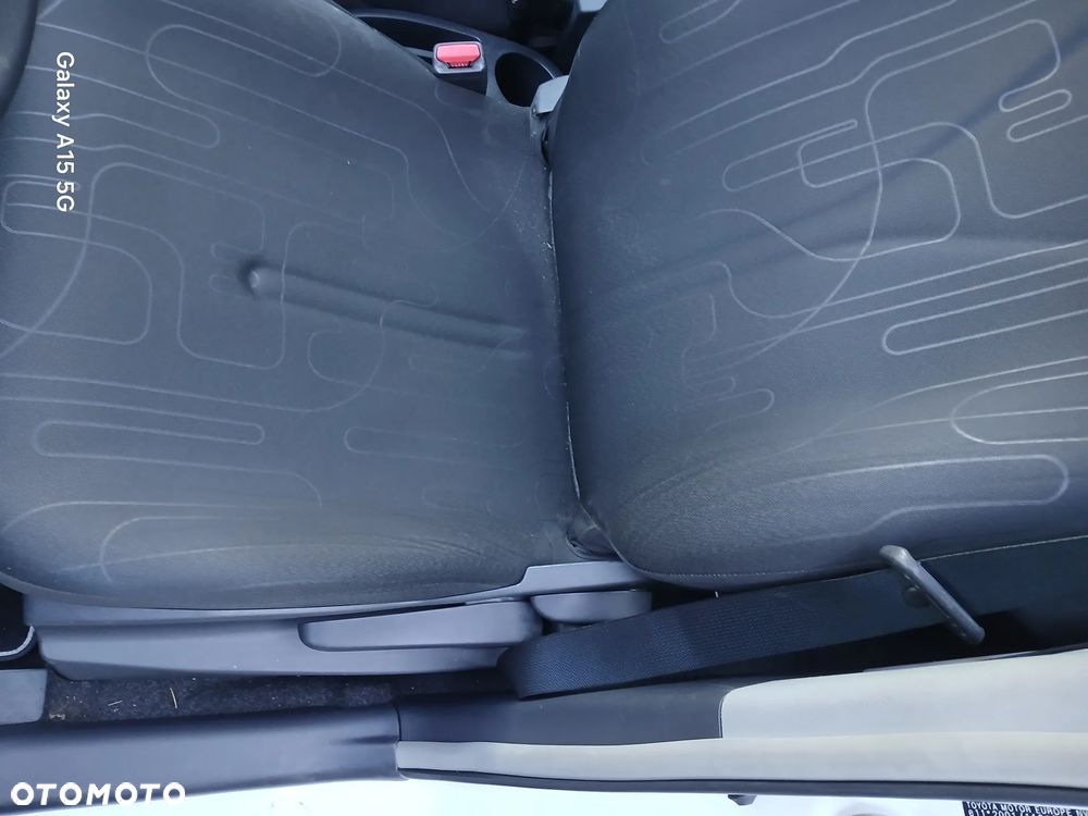 Toyota Yaris 1.33 Sol - 12