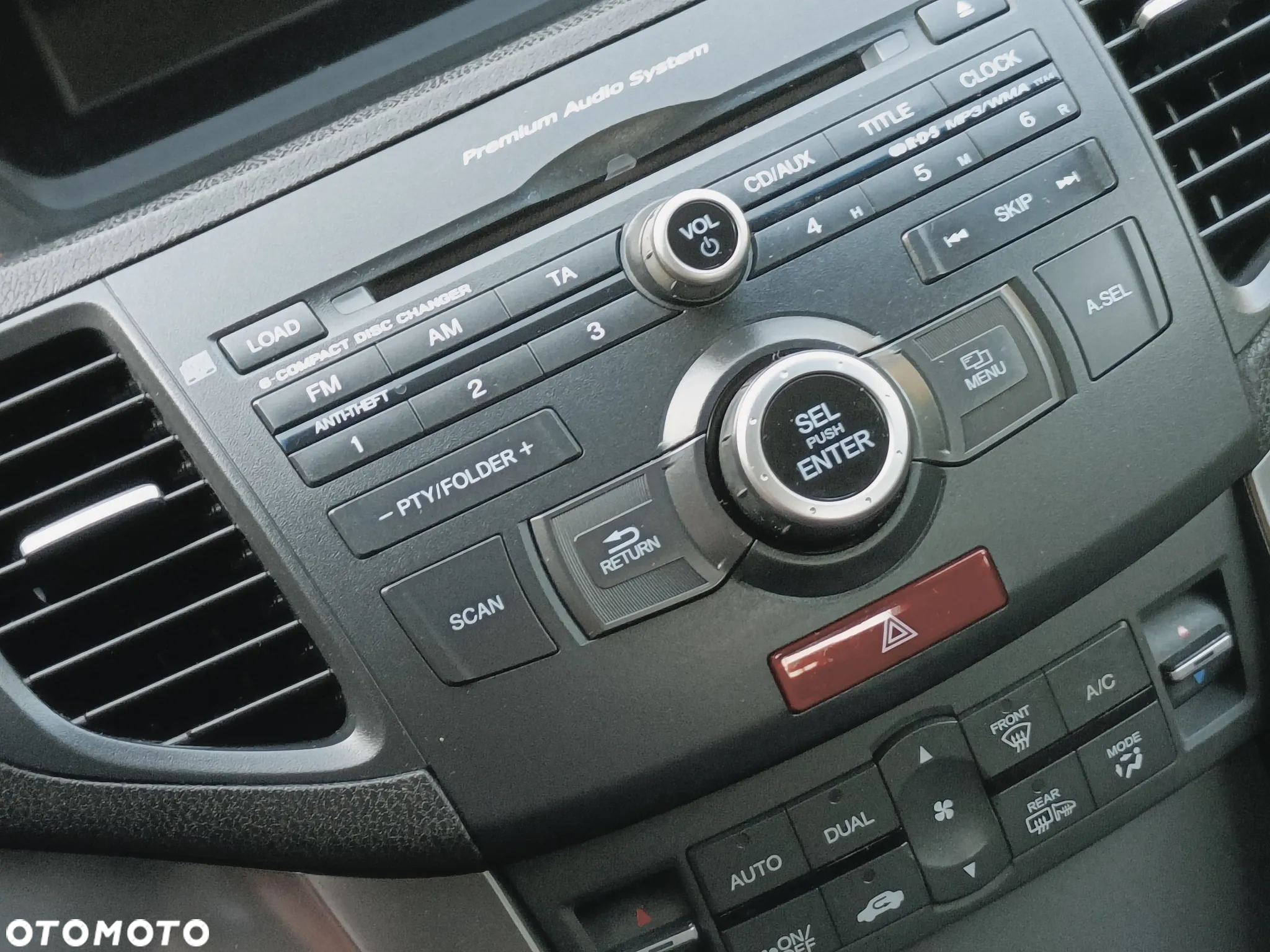 Honda Accord 2.0 Executive - 22