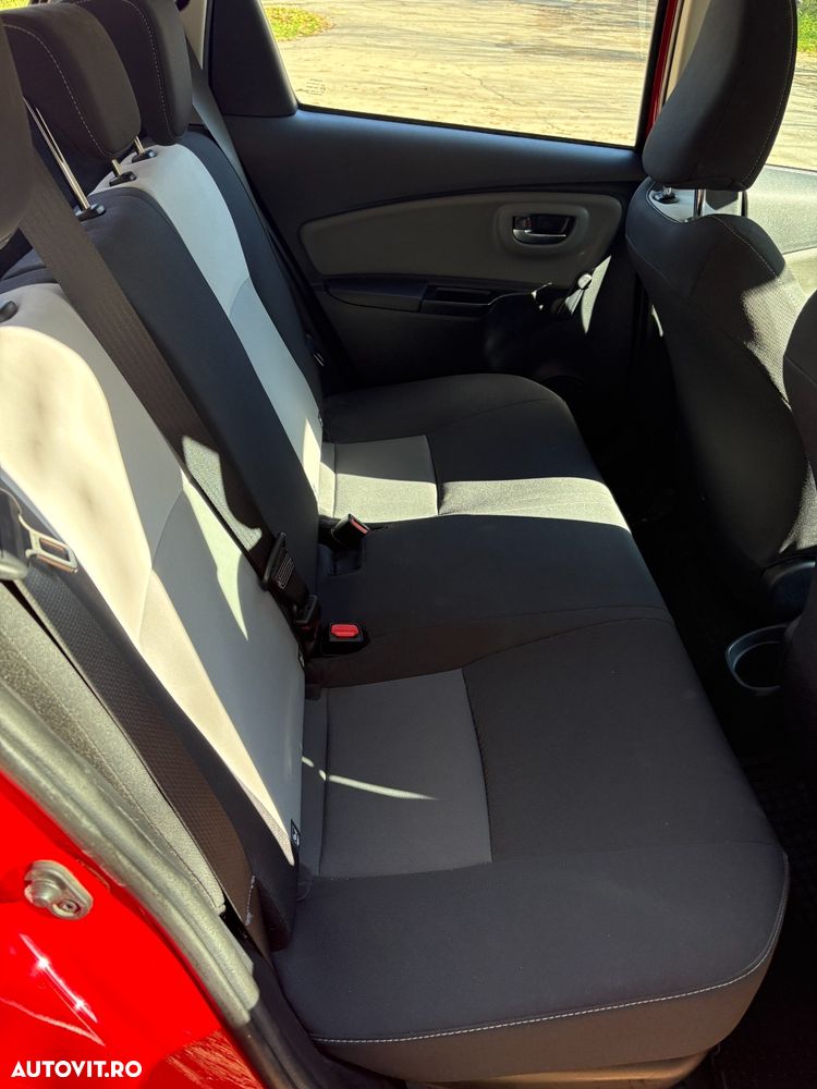 Toyota Yaris 1.5 VVT-i HSD Active - 9