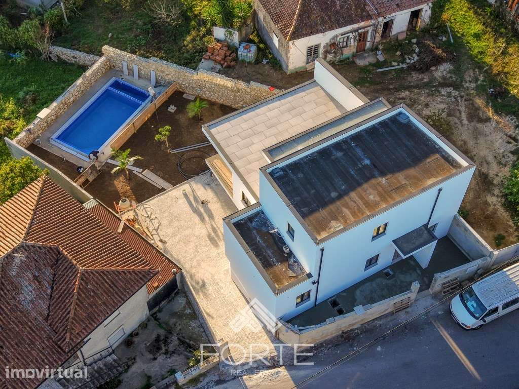 Moradia T3 c/ Piscina - Grande imagem: 5/27