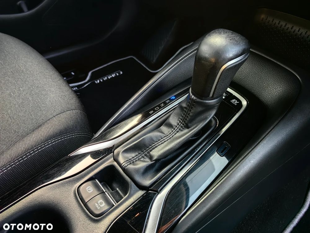 Toyota Corolla 1.8 Hybrid Comfort - 18
