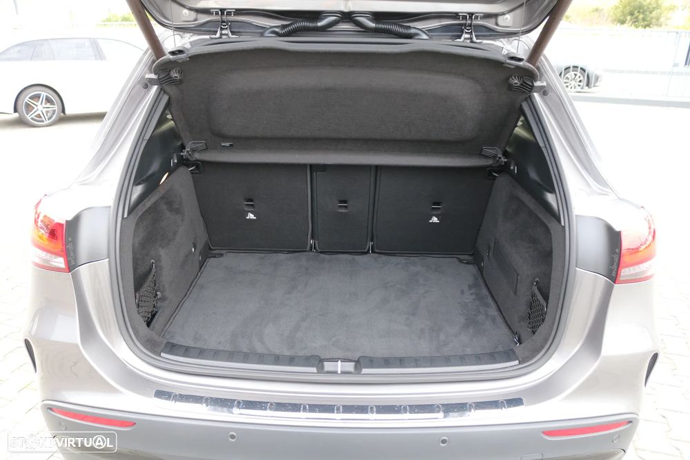 Mercedes-Benz GLA 250 e AMG Line - 45