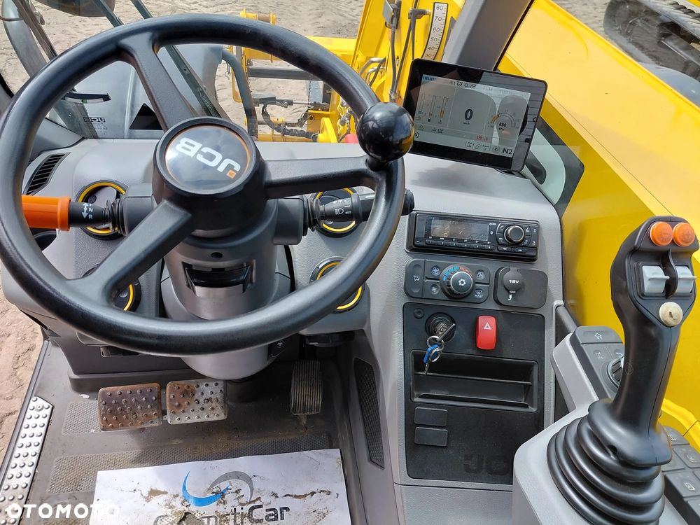 JCB 542-70 Agri Xtra - 10
