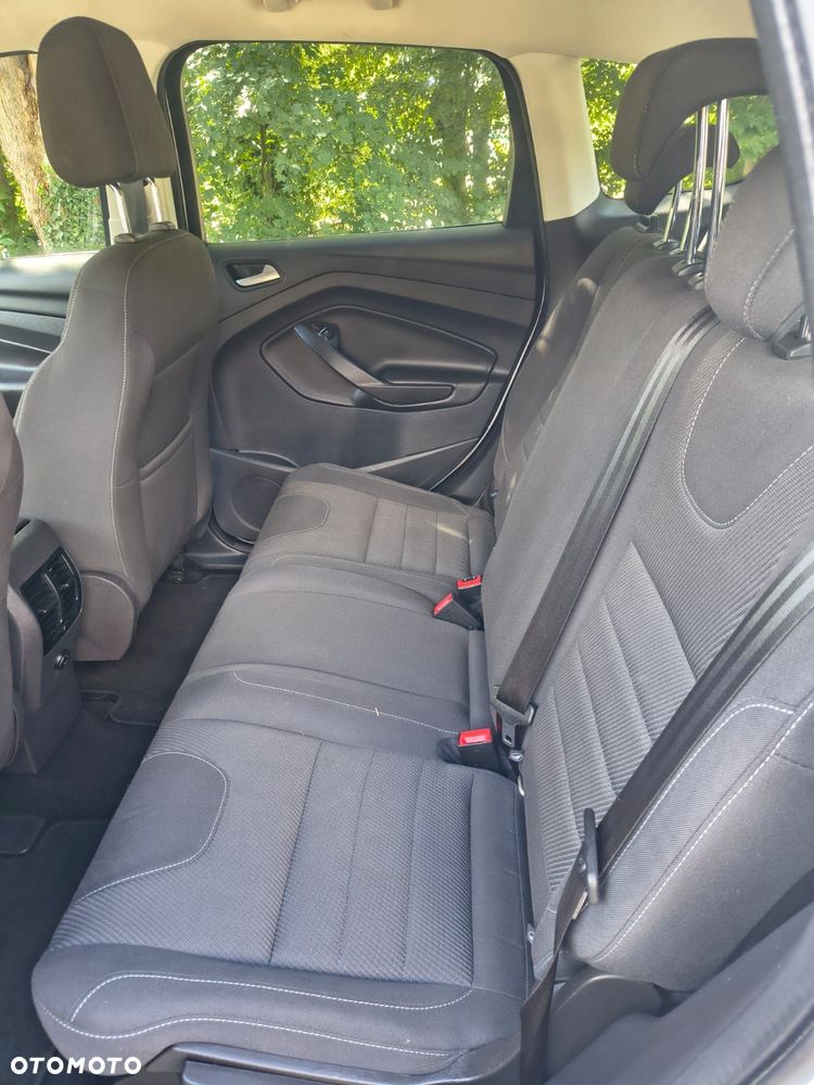 Ford Kuga - 9