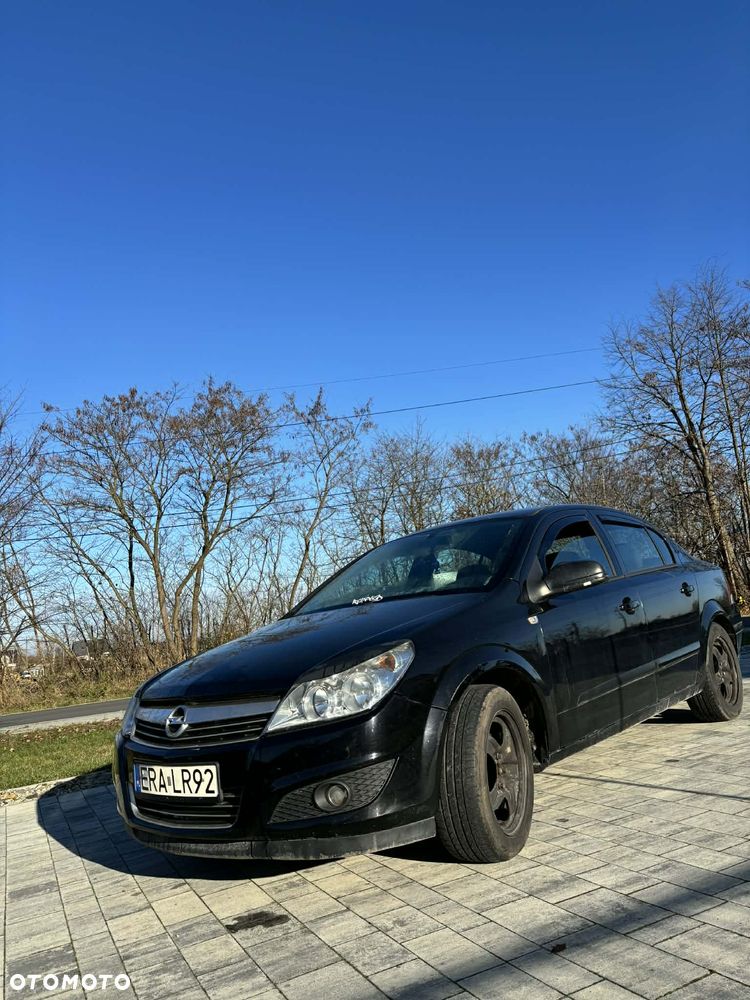 Opel Astra 1.6 Enjoy - 1