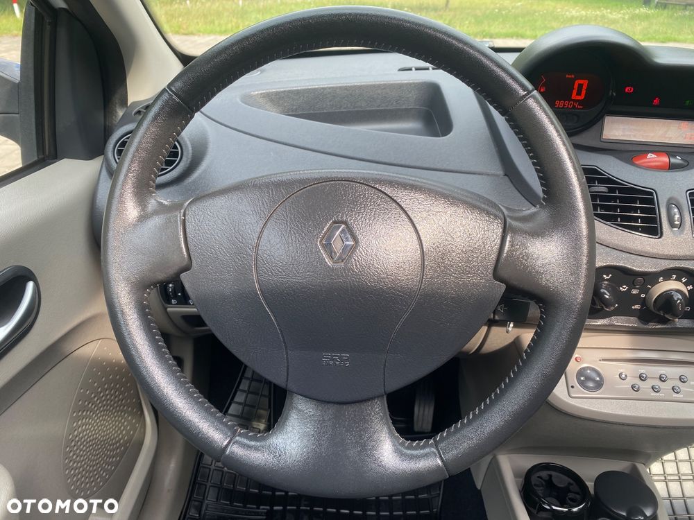 Renault Twingo 1.2 16V Night & Day - 24