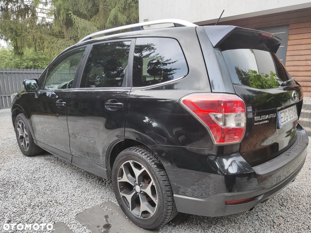 Subaru Forester 2.0XT Platinum Lineartronic - 4