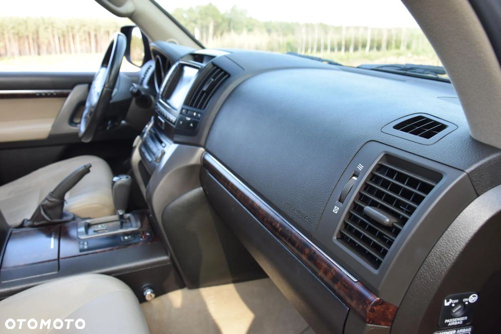 Toyota Land Cruiser LC 4.5 D-4D Prestige Platinium - 18