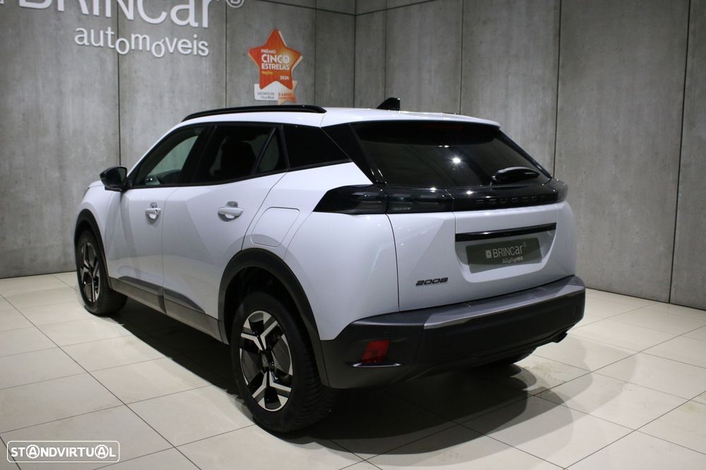 Peugeot 2008 1.2 PureTech Allure - 11