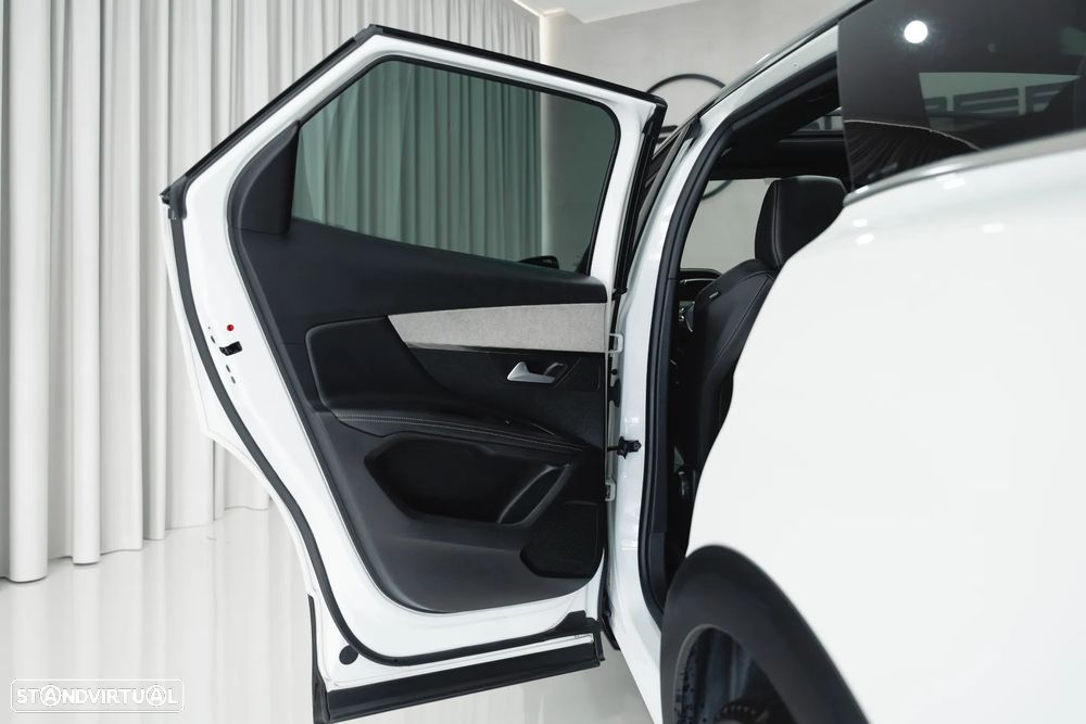 Peugeot 3008 BlueHDi 130 Stop & Start EAT8 GT - 45