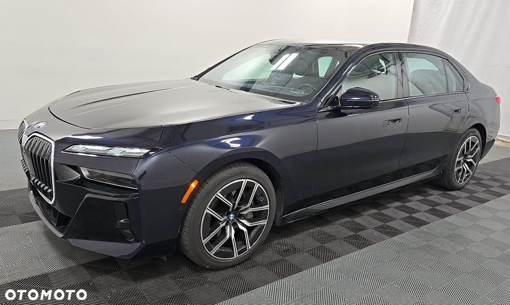 BMW Seria 7 - 5