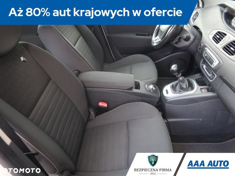 Renault Grand Scenic - 10
