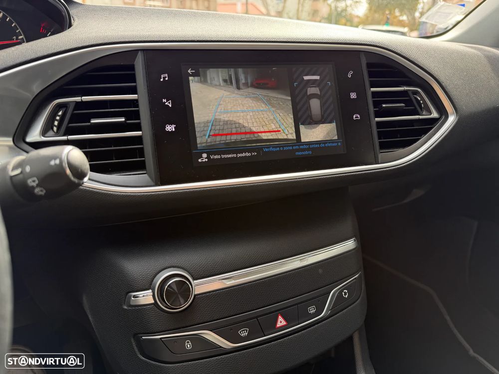 Peugeot 308 1.5 BlueHDi Allure EAT8 - 9