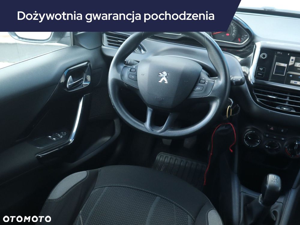 Peugeot 208 - 9