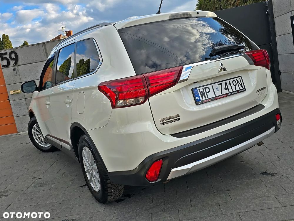 Mitsubishi Outlander 2.0 2WD Invite - 9