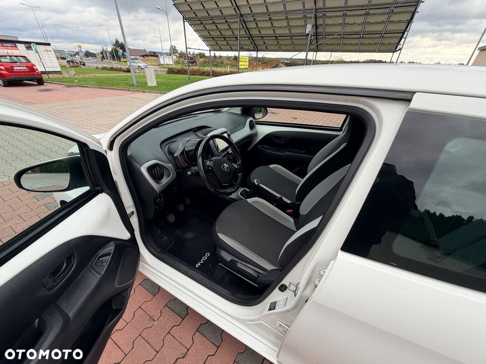 Toyota Aygo 1.0 VVT-i Sprint EU6 - 6