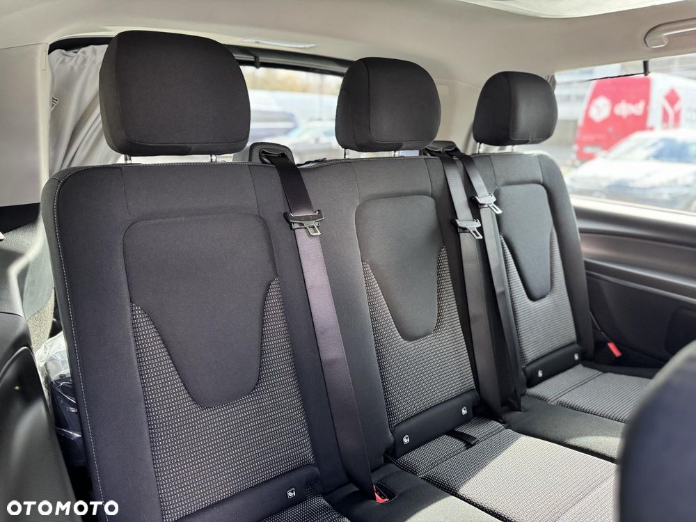 Mercedes-Benz Klasa V - 19