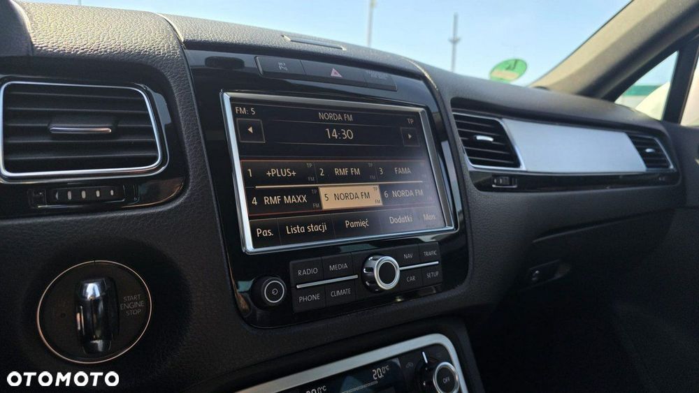 Volkswagen Touareg - 12