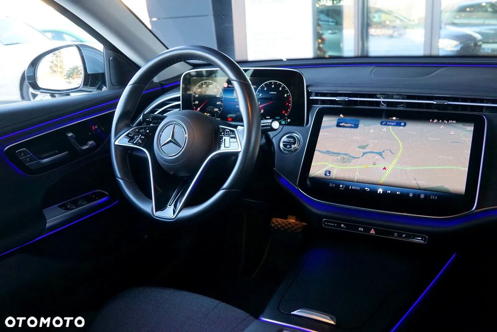 Mercedes-Benz Klasa E 200 4Matic 9G-TRONIC Edition AVANTGARDE - 29