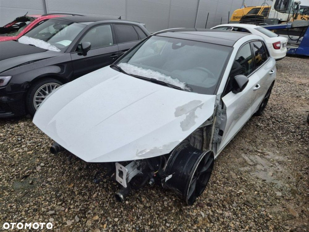 Audi RS3 Sportback - 2