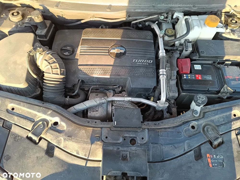 Chevrolet Captiva 2.2 D LTZ - 10