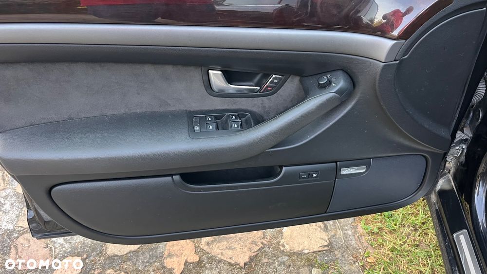 Audi A8 3.7 Quattro - 12