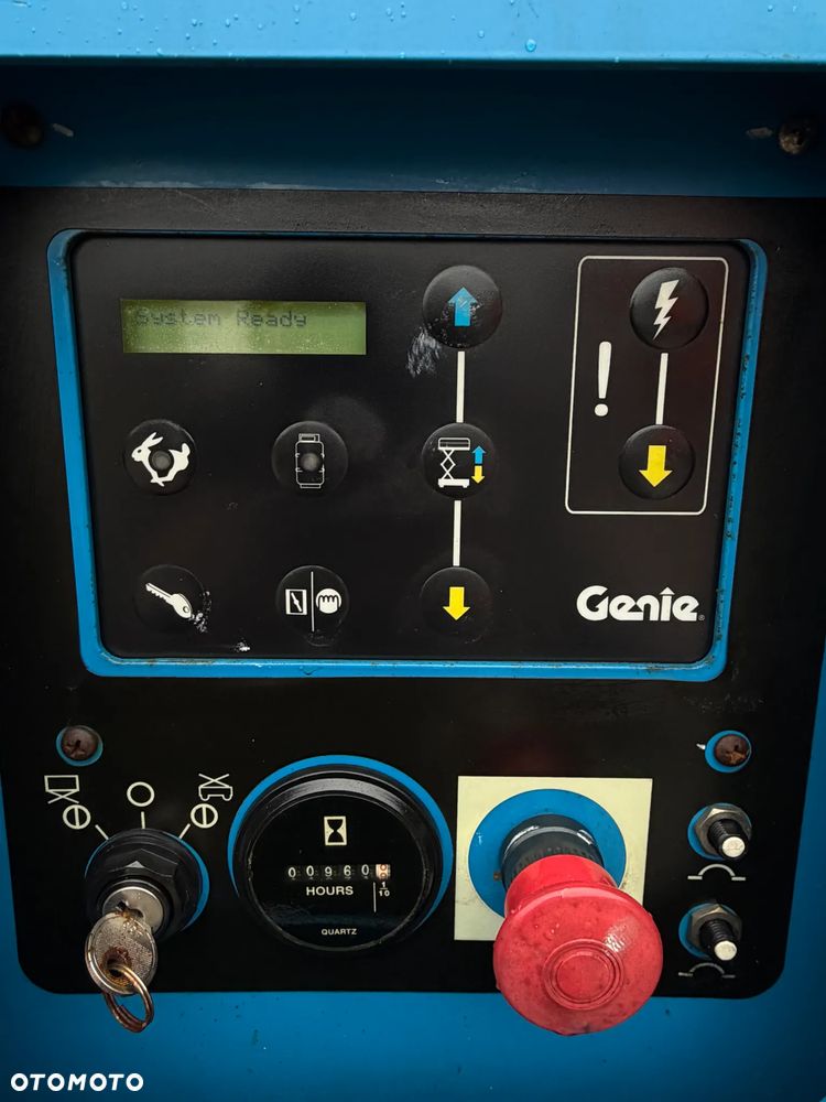 Genie Zwyżka Terenowa GS-4069RT Podnośnik Nożycowy Dźwig 14,5 metra jak Nowa z salonu! 960 mtg. 2013 rok, Pochodzi z Norweskiego urzędu Komuny. Zadbana! 4x4 Silnik Kubota. Zero Luzów i wycieków. Aktualne Serwisy DEKRA BMWT. Wysuwany Balkon. Sterowana z dołu i góry. Okazja Tanio !! Dokumentacja! Bez DPF, adBLUE - 5