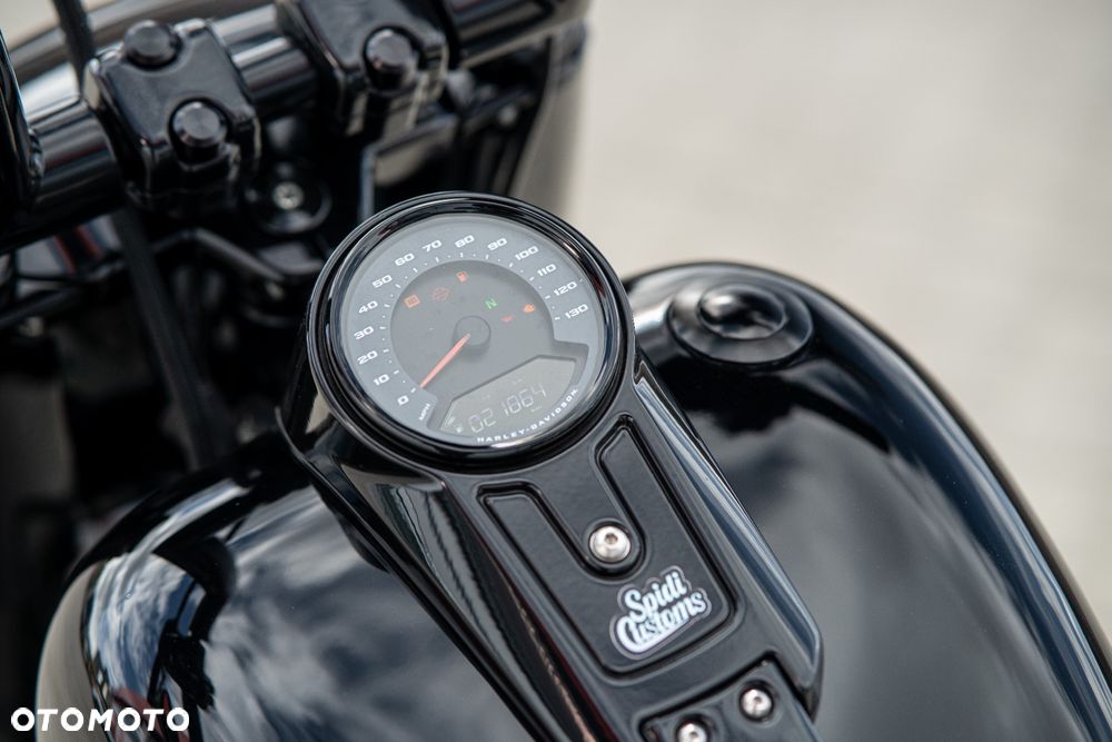 Harley-Davidson Softail Fat Boy - 32