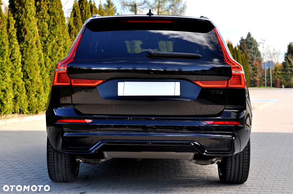 Volvo XC 60 B5 B AWD Plus Black Edition - 10