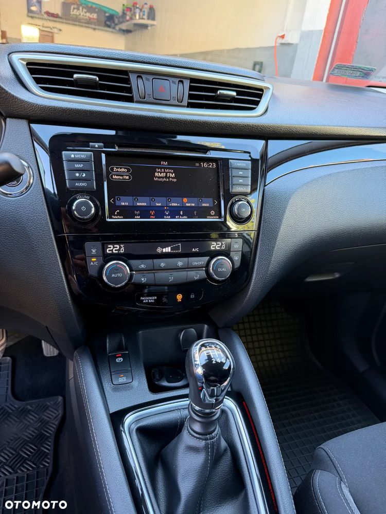 Nissan Qashqai 1.3 DIG-T N-Connecta - 3