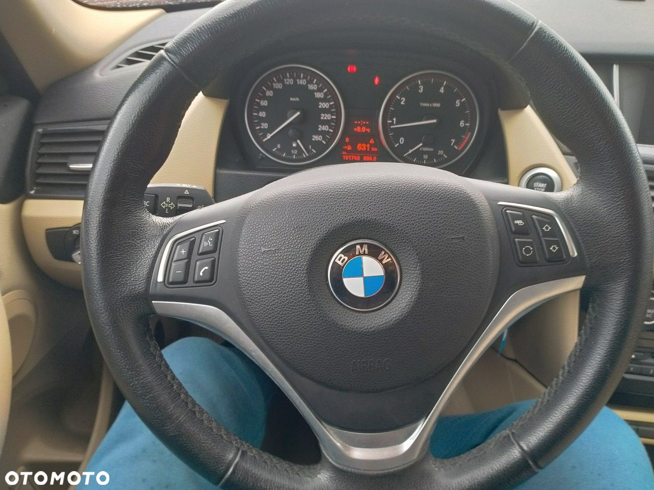 BMW X1 sDrive20i - 20