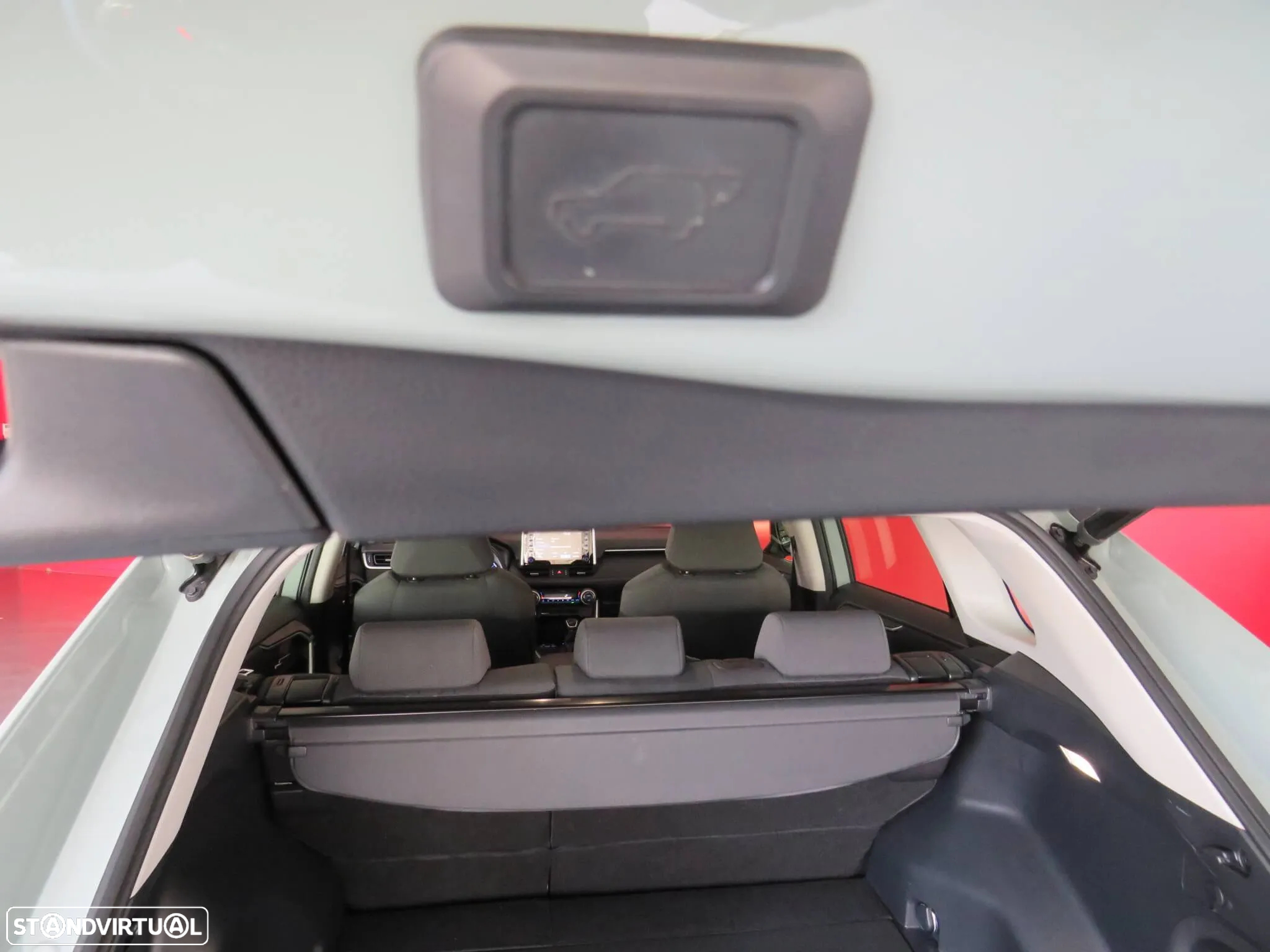 Toyota RAV4 2.5 HDF Comfort - 51