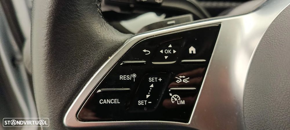 Mercedes-Benz A 200 Standard - 25