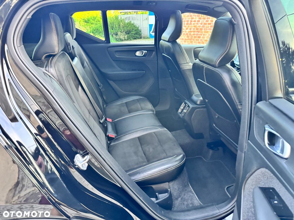 Volvo XC 40 T3 R-Design - 21