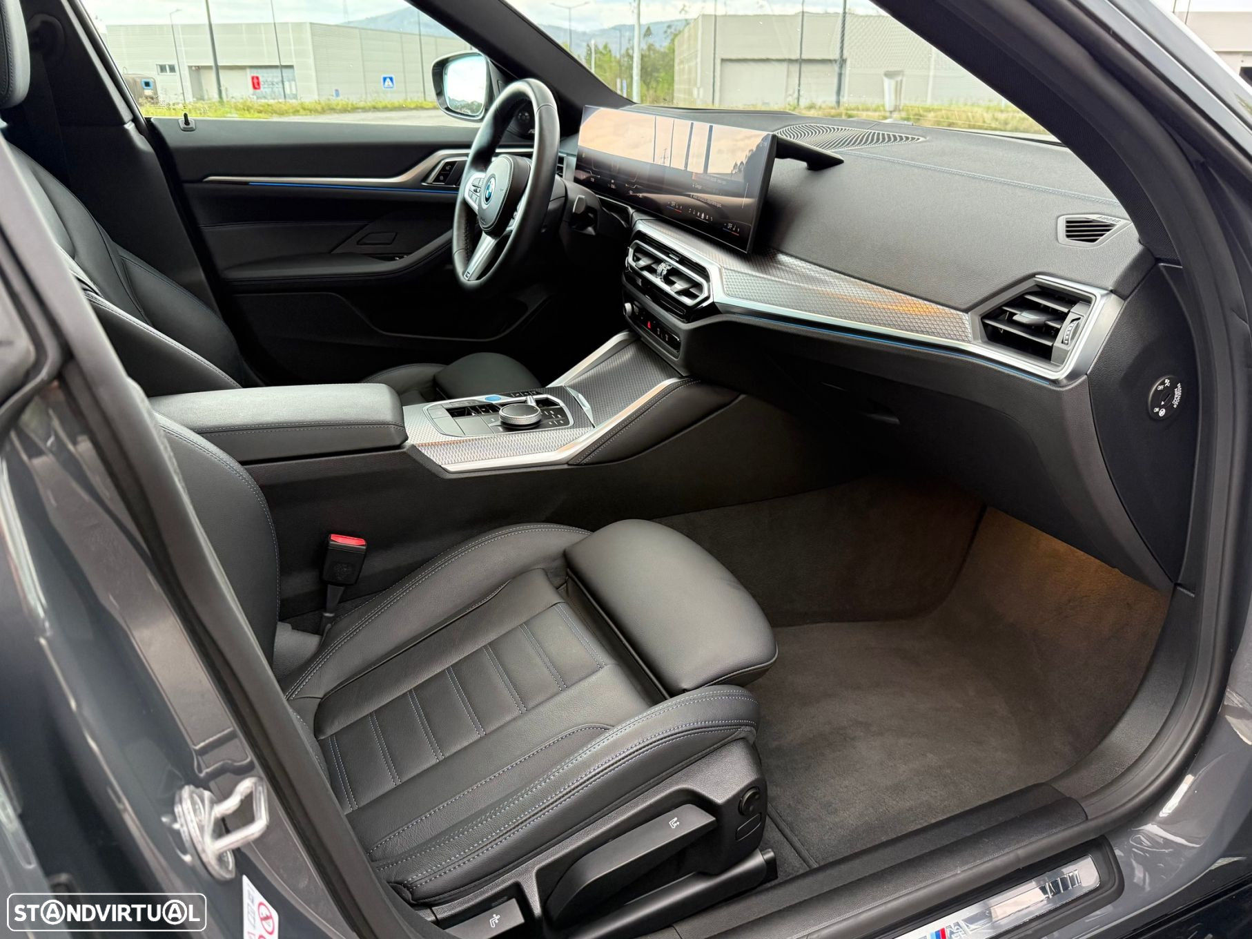 BMW i4 eDrive40 Desportiva M - 37