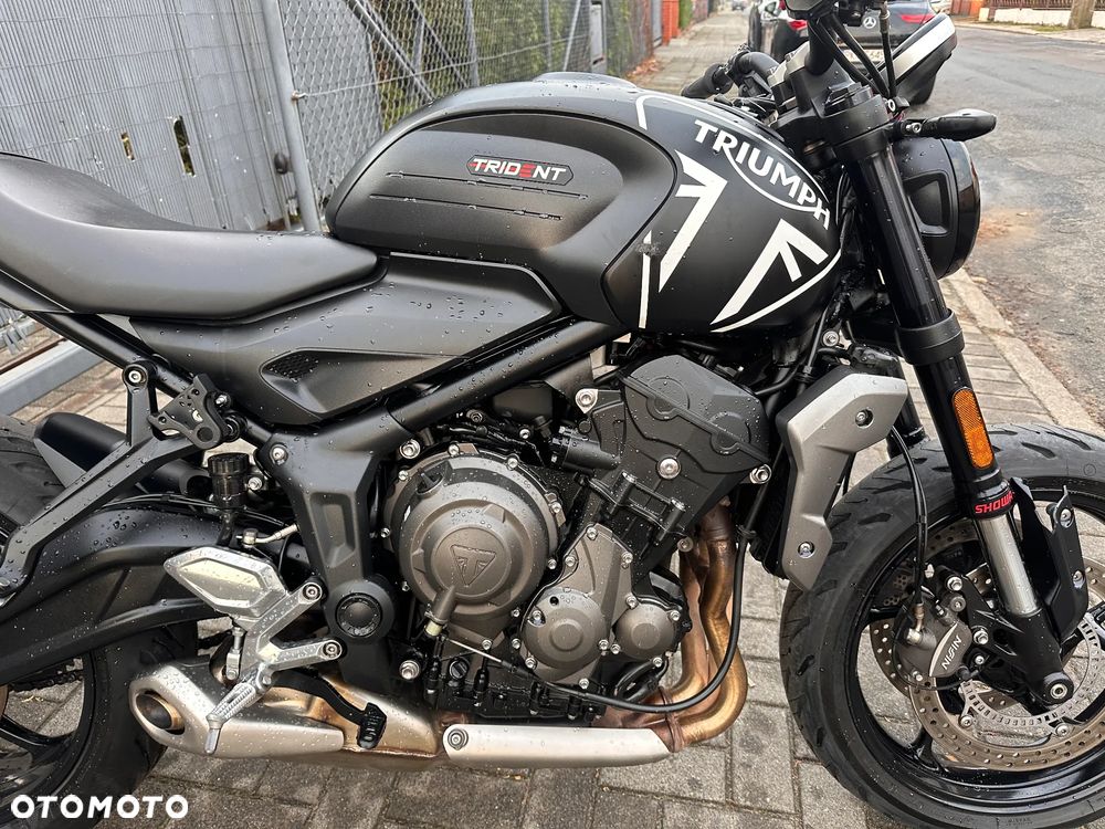 Triumph Trident - 34