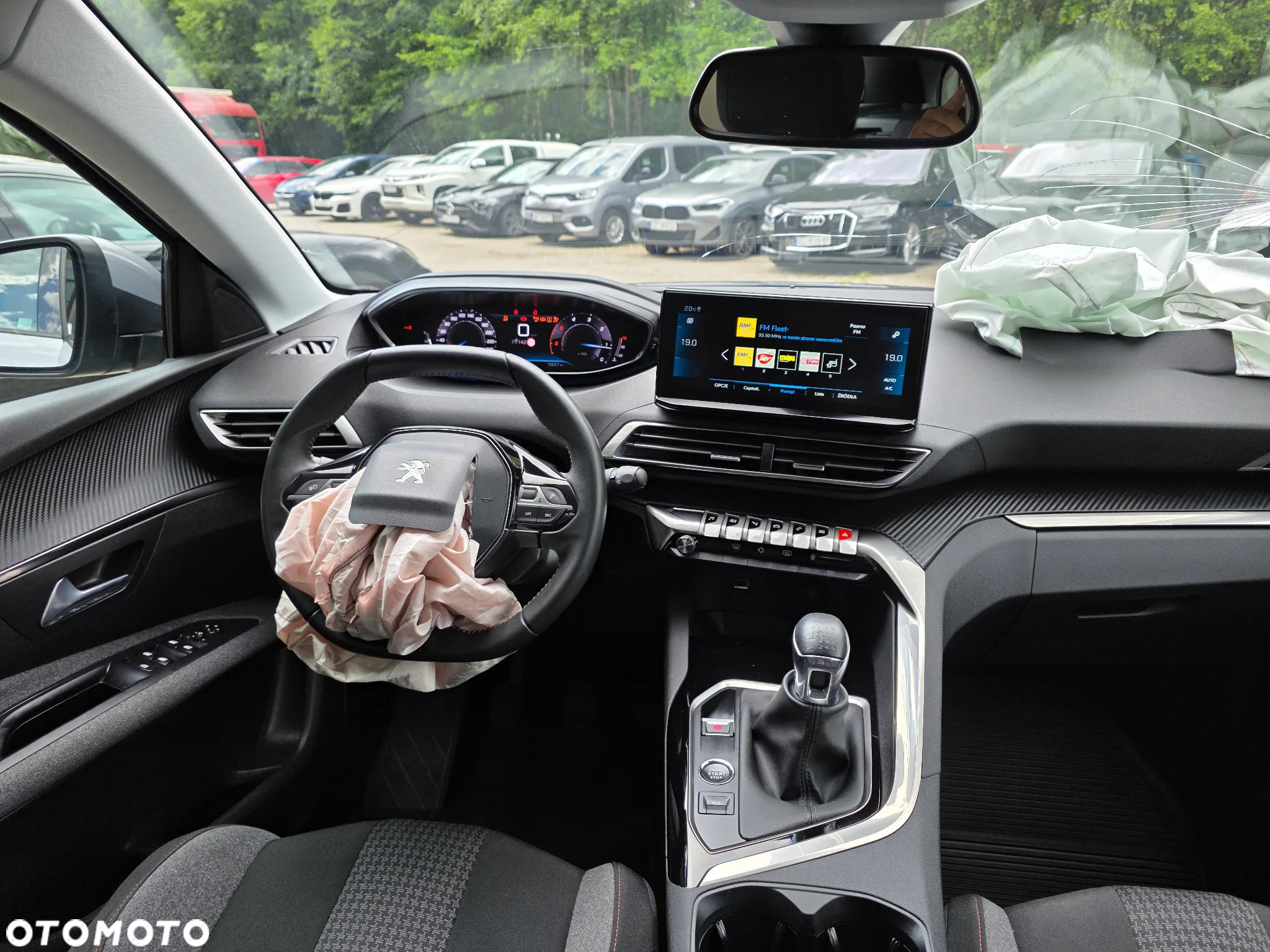 Peugeot 3008 1.5 BlueHDi Allure S&S - 22
