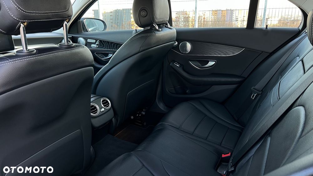 Mercedes-Benz Klasa C 300 T 7G-TRONIC AMG Line - 7