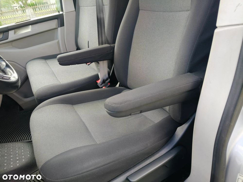 Volkswagen Transporter - 30
