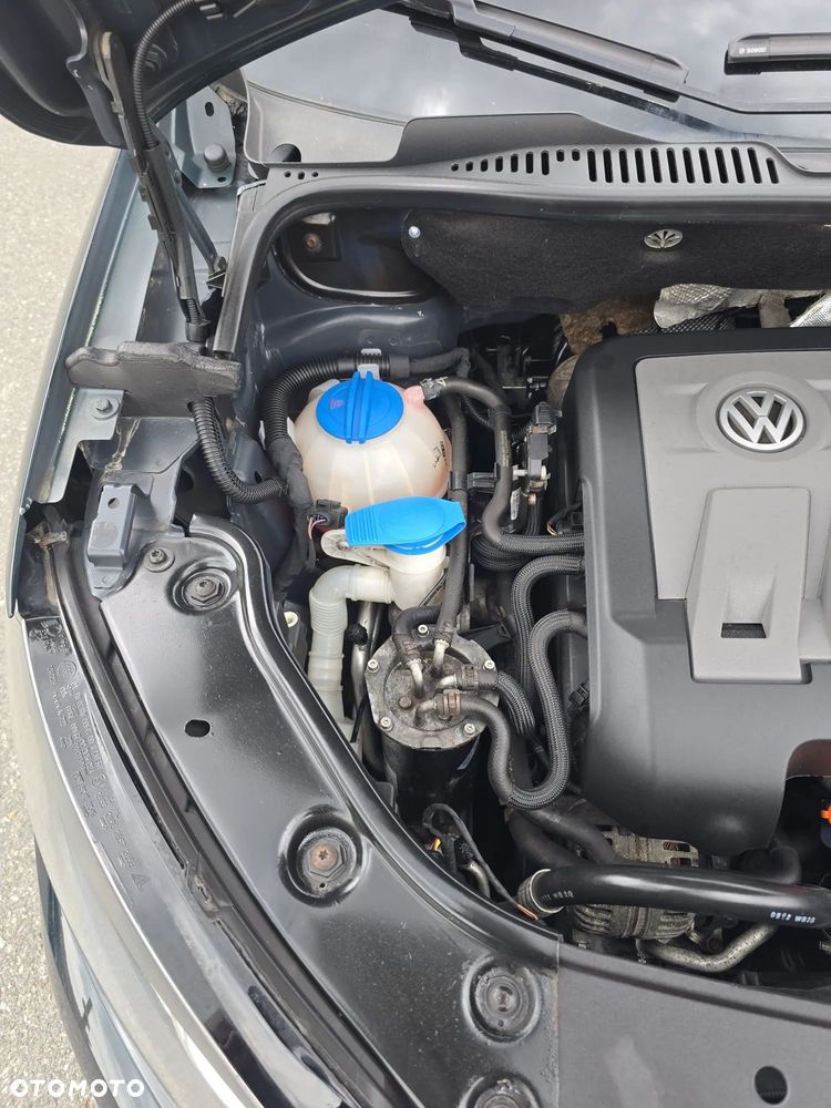 Volkswagen Touran - 15