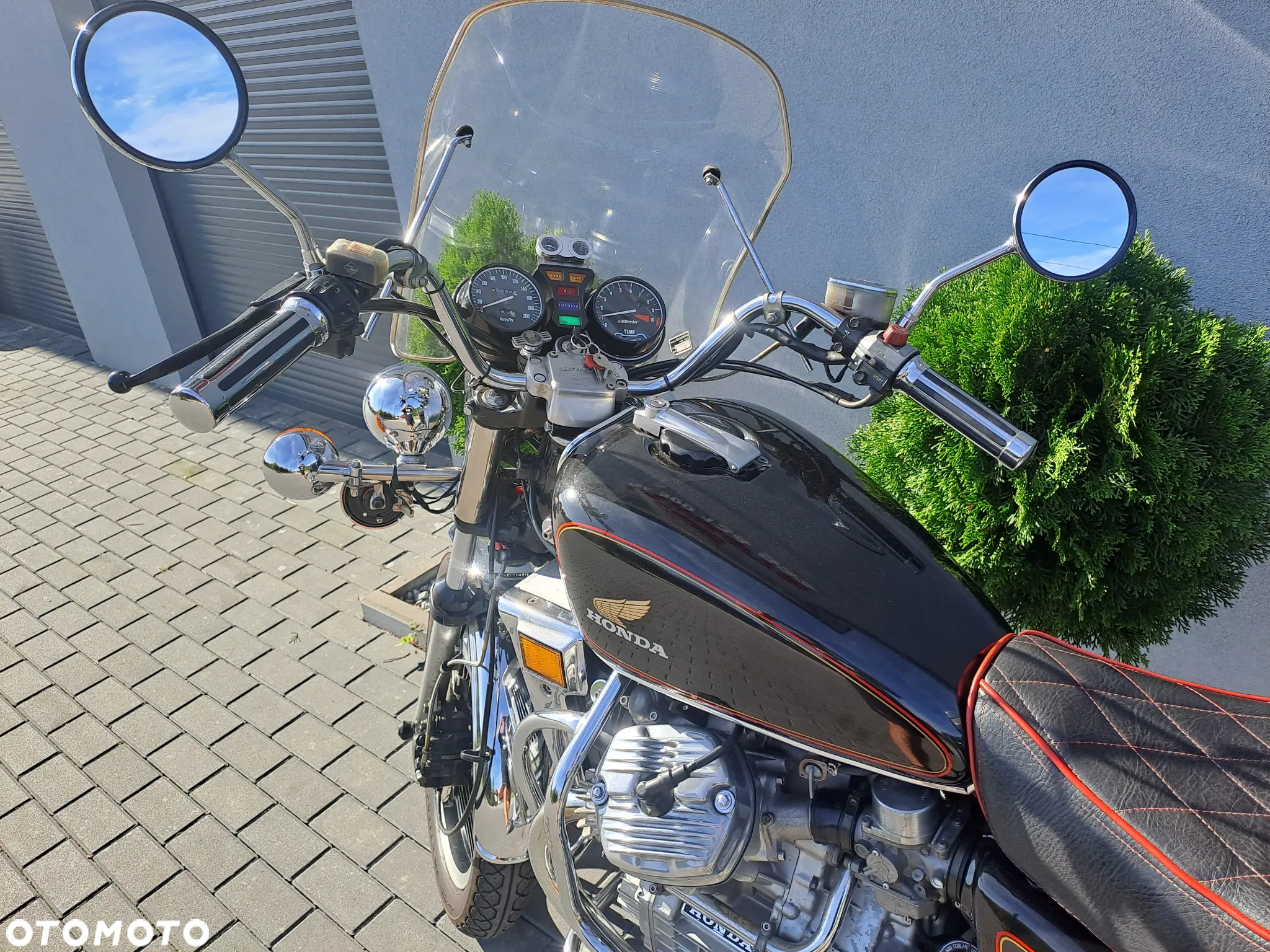 Honda CX - 35